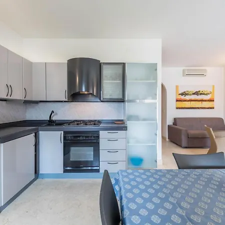 Bilocale Due Leoni Apartment *